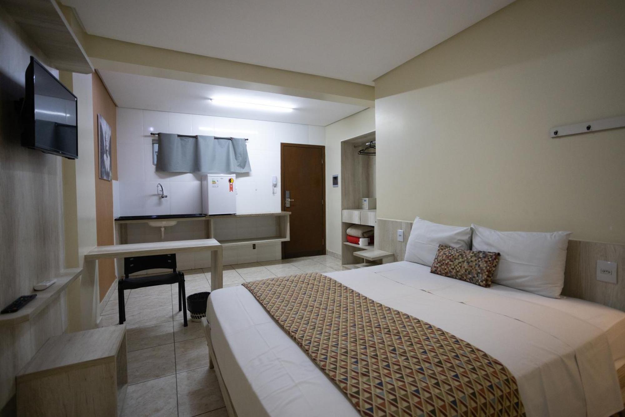 Infinity Hotel 戈亚尼亚 外观 照片