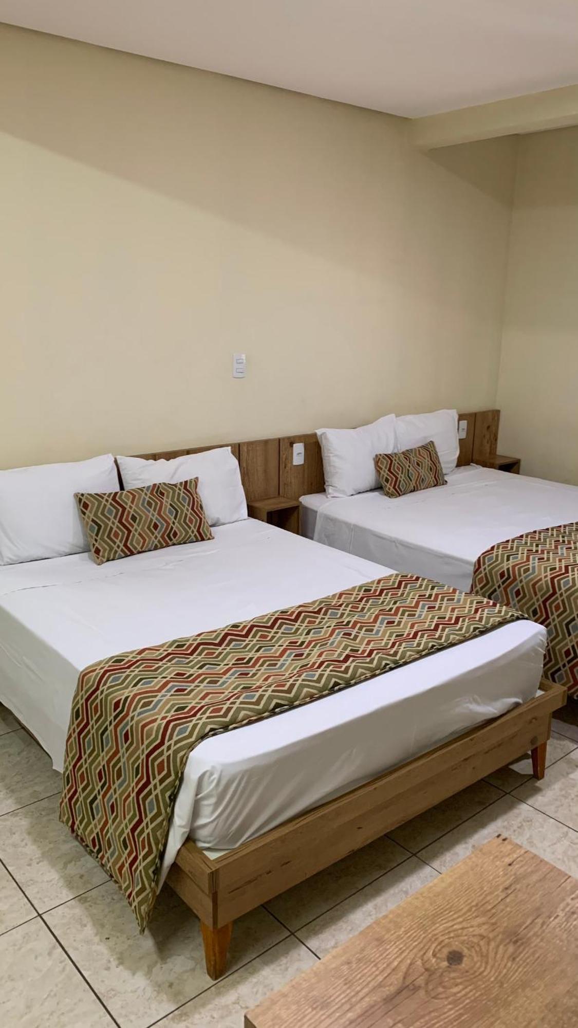 Infinity Hotel 戈亚尼亚 外观 照片
